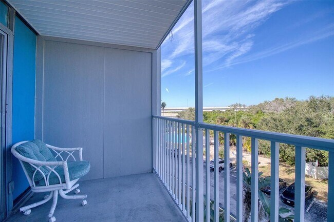 Building Photo - 3315 58th Ave S