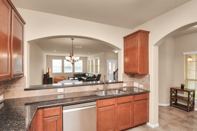 Building Photo - 2202 Waterford Park St