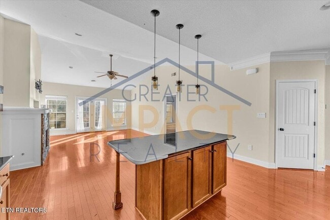 Building Photo - 810 Klondike Way