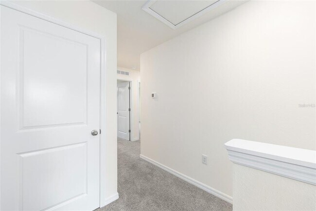 Building Photo - 8247 SW 67th Ave