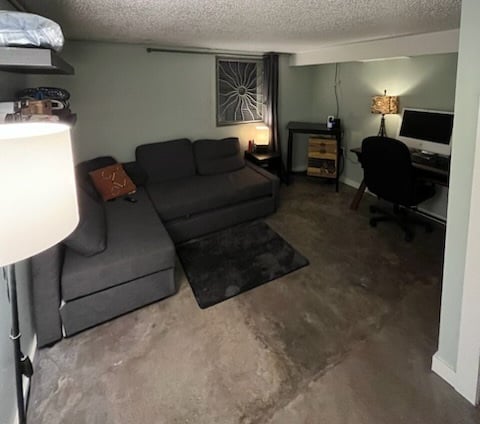 Bedrooms can fit double or queen bed with desk - 1867 SW 14th Ave