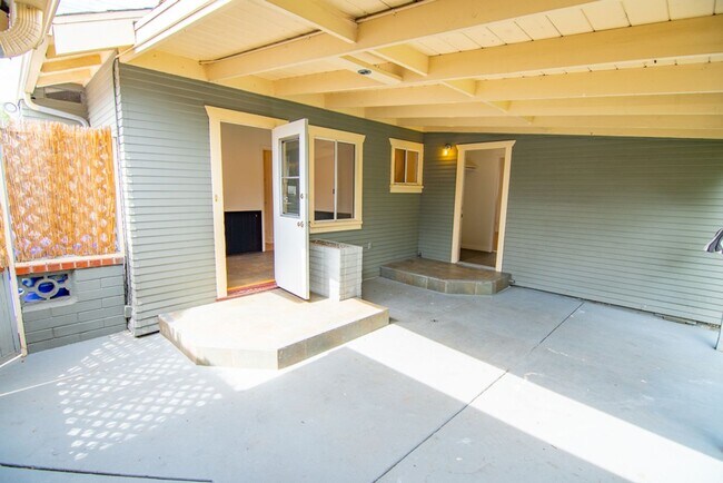 Building Photo - Charming 3-Bedroom Home for Lease in College West, San Diego