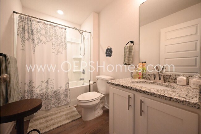 Building Photo - 4 Bed Crestview Home