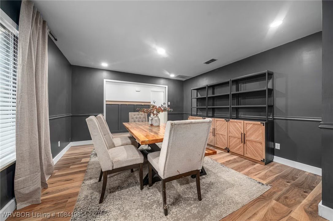 Building Photo - 3021 S 96th St