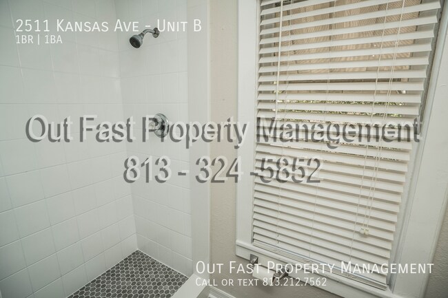 Building Photo - 2511 W Kansas Ave