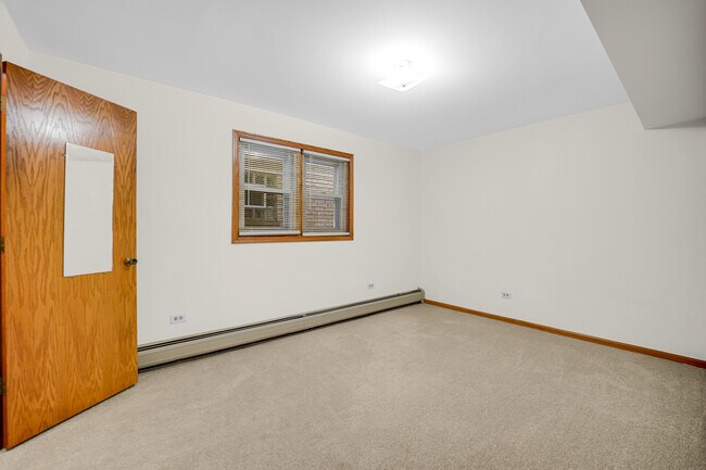 Building Photo - 5324 Long Ave