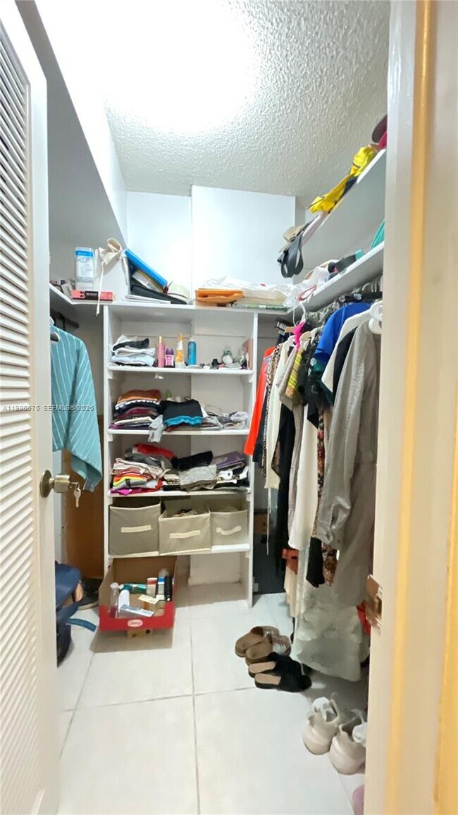 Building Photo - 1465 NE 123rd St