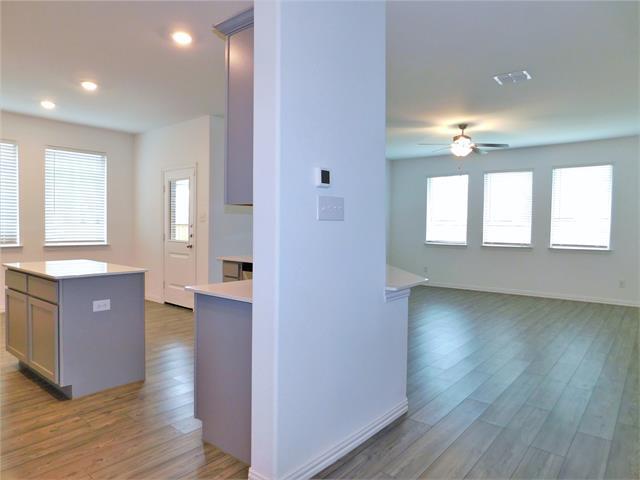 Building Photo - 1720 Da Vinci Dr