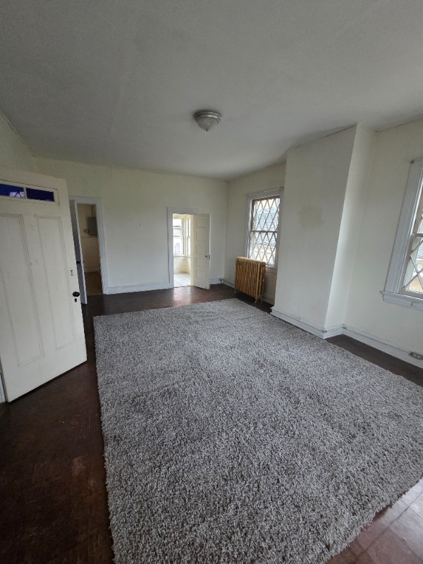 Building Photo - 806 13th St