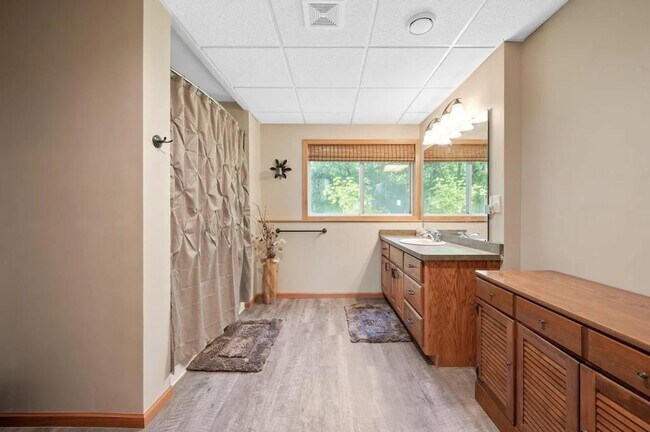 Primary Photo - 2921 235th Ave NW