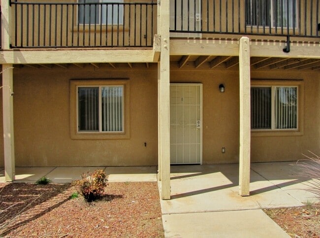 Building Photo - 2BR/2BA, 1024 sq.ft. condo in Sierra Vista, AZ
