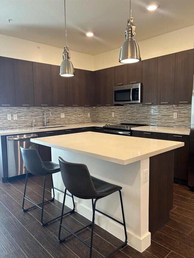 Building Photo - 4700 NW 84th Ave