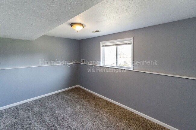 Building Photo - 119 S Barker Rd
