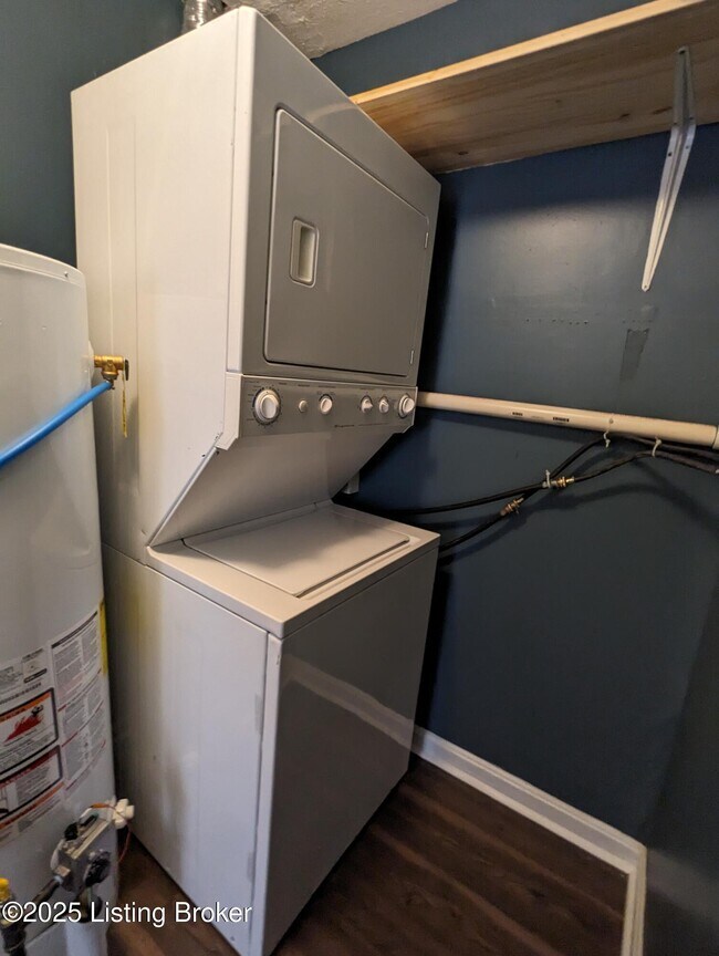 Building Photo - 3523 Georgetown Pl