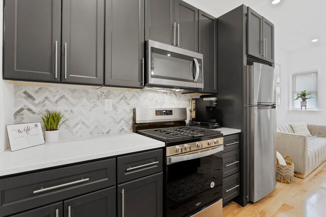 Kitchen - 5221 Walnut St