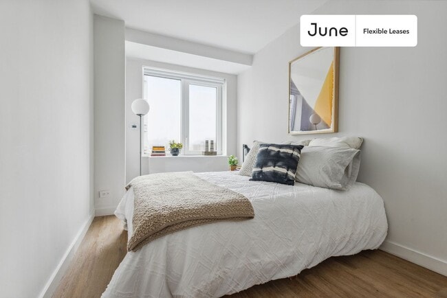 Building Photo - 1660 Madison Ave