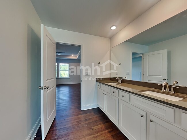 Building Photo - 758 Alcovy Ml Pk