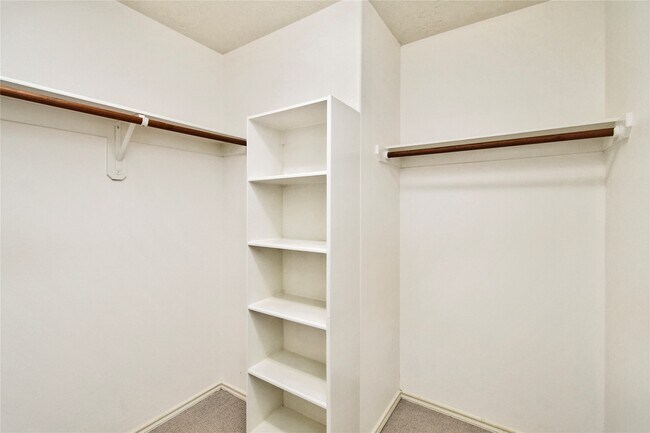 Building Photo - 62 E Stedhill Loop