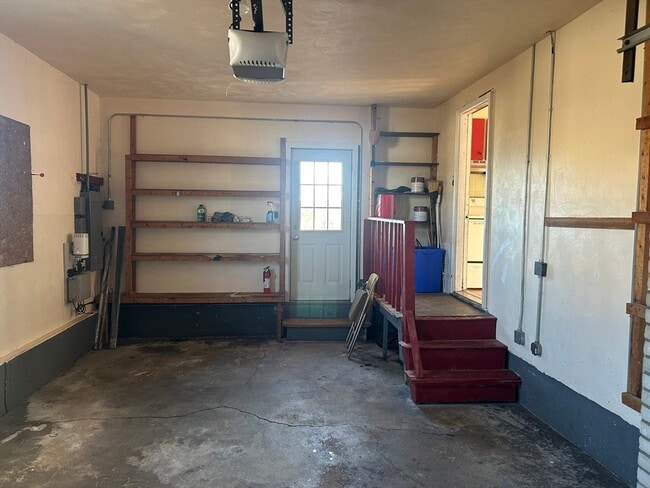 Building Photo - 4 Meadowview Ln