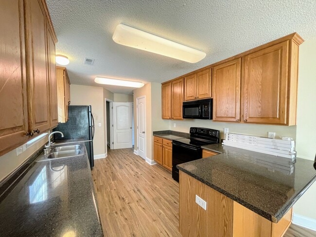 Building Photo - 29712 Robert Lee Ct