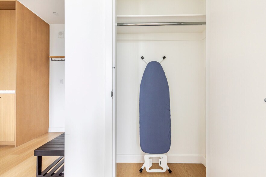 Building Photo - 655 Union St