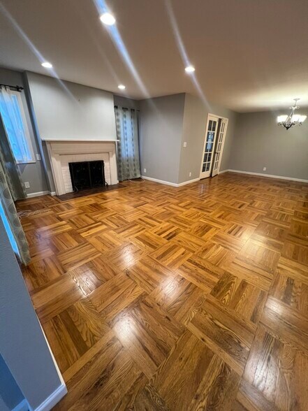 Building Photo - 2733 Bryant St