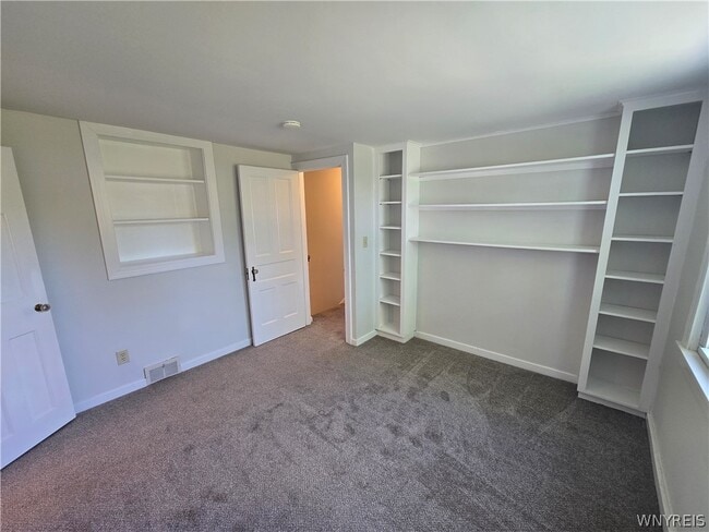 Building Photo - 4289 Harris Hill Rd