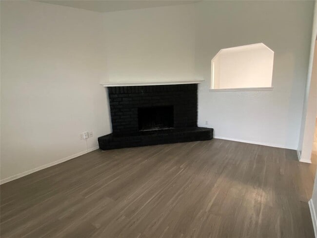 Building Photo - 9511 Aberdeen Way