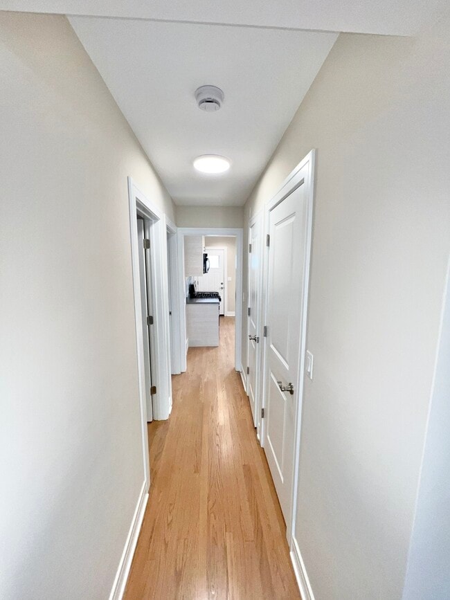 Building Photo - 5547 N Central Ave