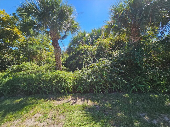 Building Photo - 5748 SE Riverboat Dr