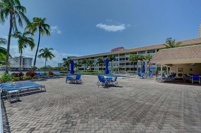 Building Photo - 1893 S Ocean Dr