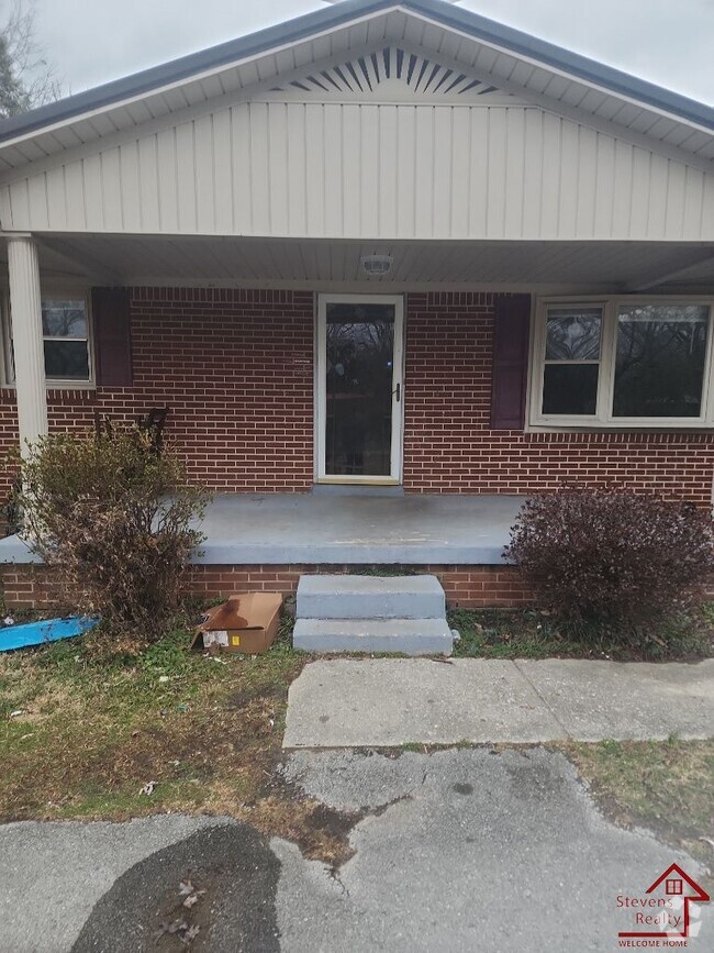 Building Photo - 412 Wedgewood St