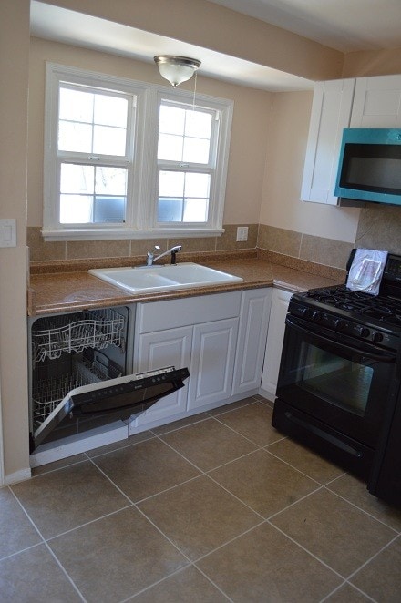 Building Photo - 7363 W Manchester Ave