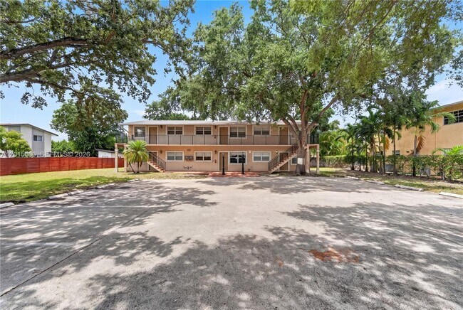 Building Photo - 1101 Prospect Rd