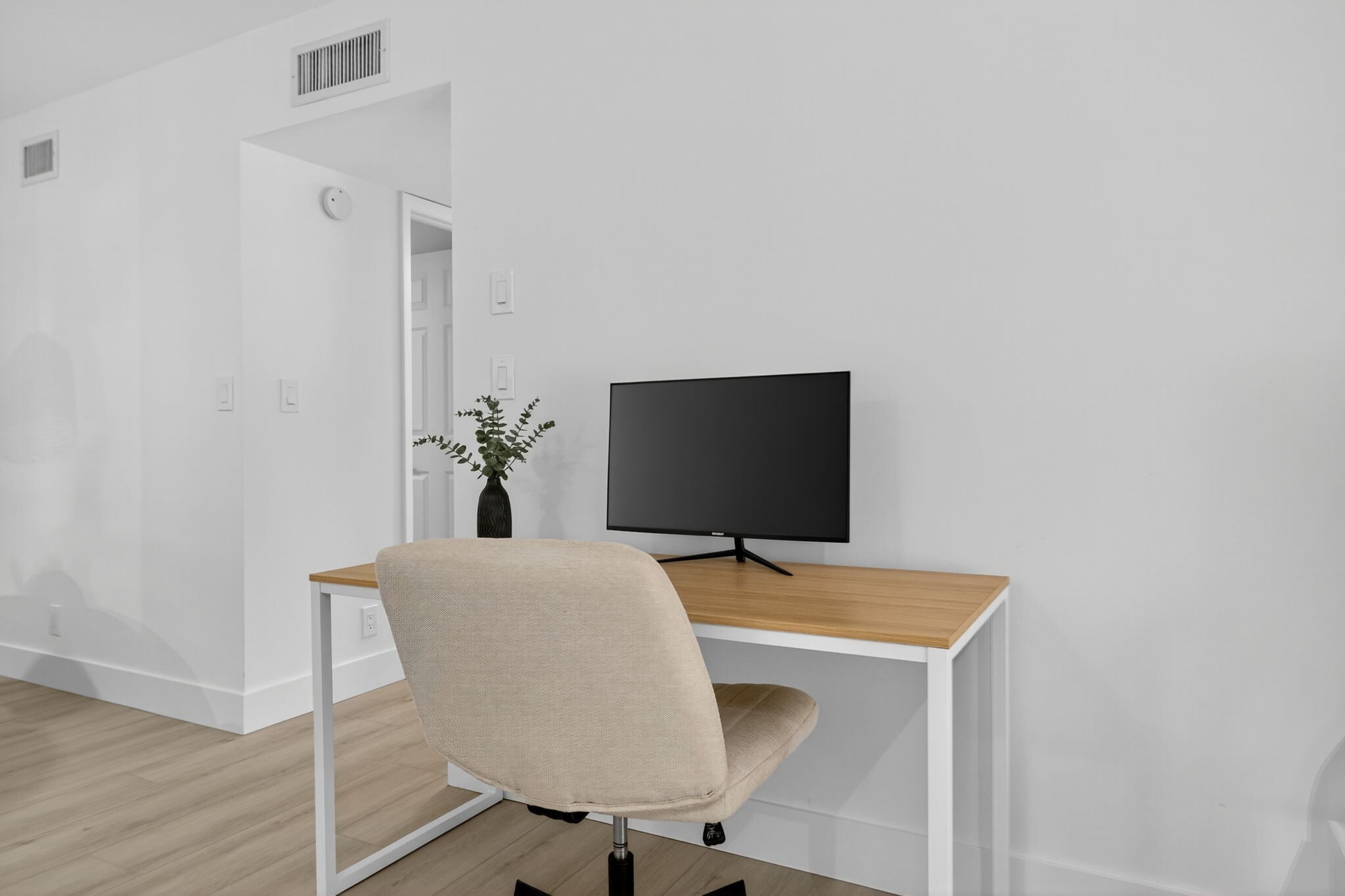 Building Photo - 261 Deer Creek Blvd