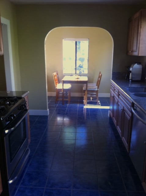 Ceramic tile kitchen with breakfast room - 5208 W 20th St