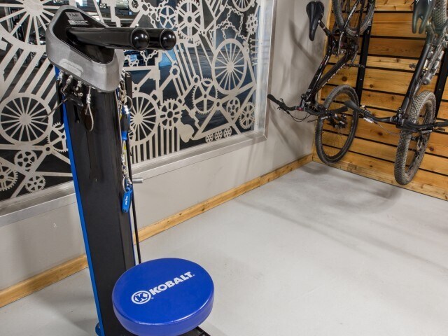 Building Photo - 617 W 7th St