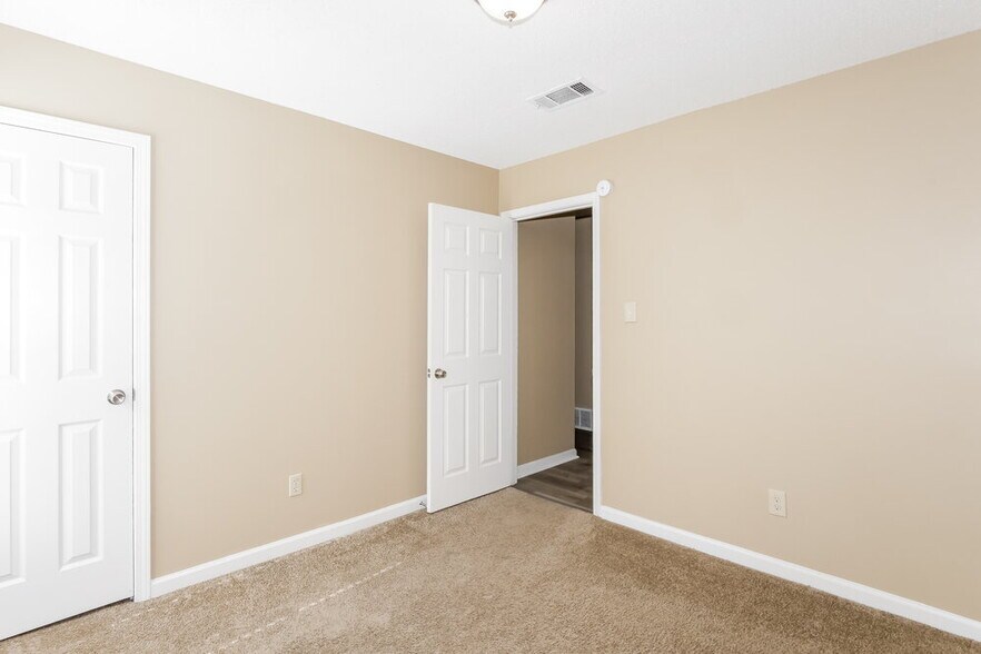 Building Photo - 2741 Laurelcrest Cove