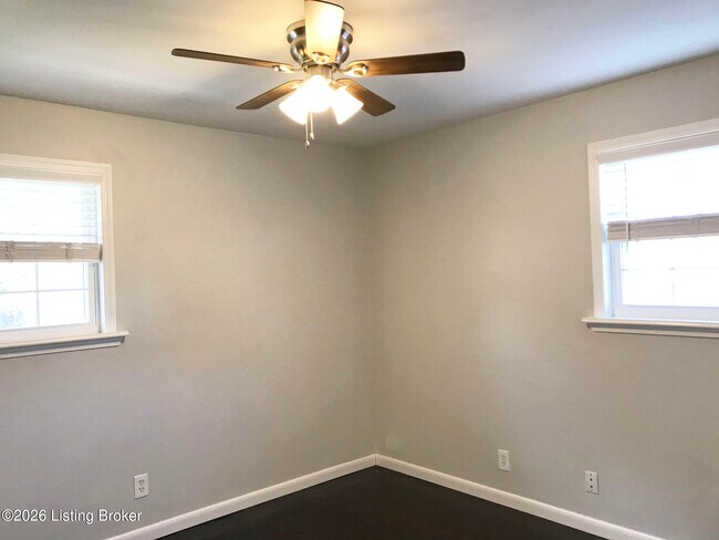 Building Photo - 5208 Regent Way