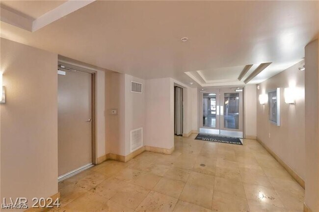 Building Photo - 47 E Agate Ave