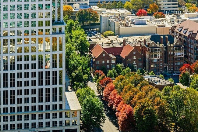 Building Photo - 1065 Peachtree St NE