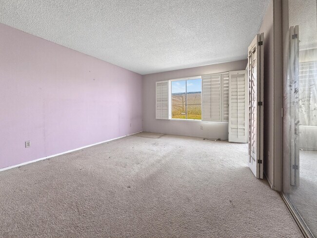 Building Photo - 76946 Kentucky Ave