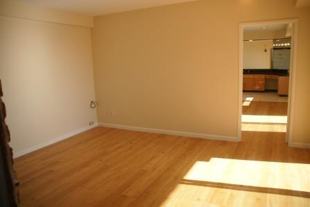 Building Photo - 220 Shoreview Dr