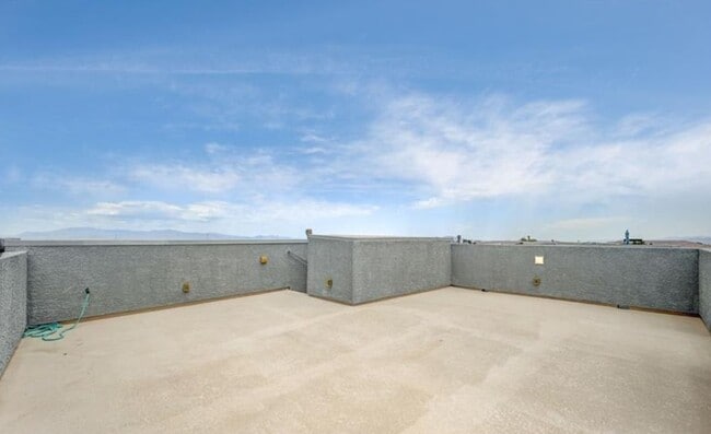 Building Photo - 8056 Haywood Estate Ave