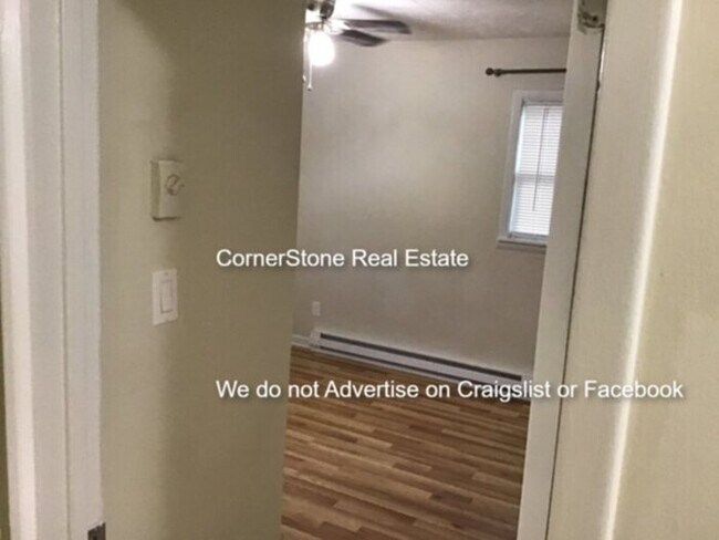 Building Photo - 2105 Coinjock Cir