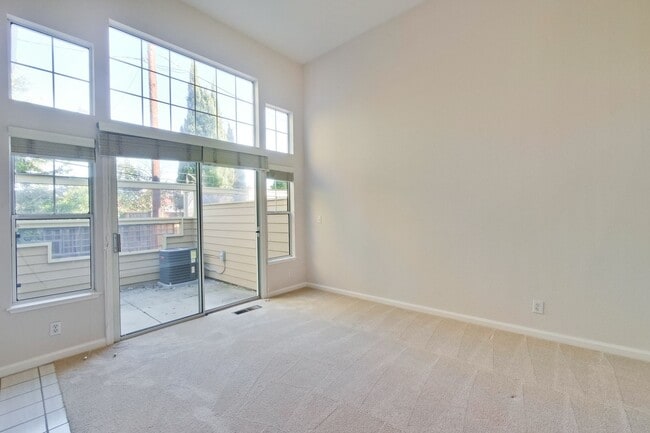 Building Photo - 4616 Hampton Falls Pl