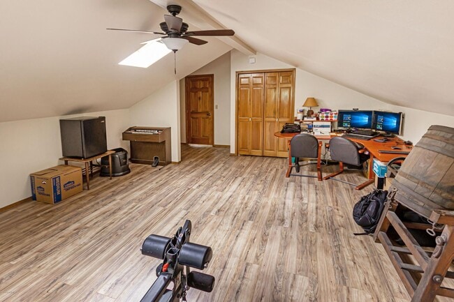 Building Photo - 11070 Equestrian St