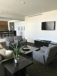 Club Room & Social Room - 400 4th Ave S