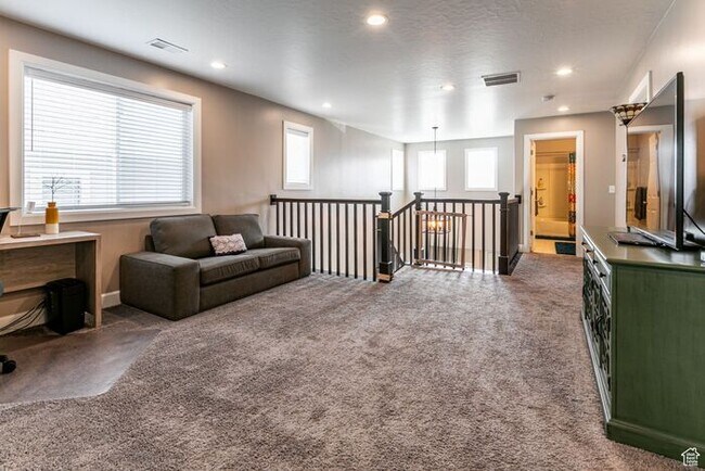 Building Photo - Awesome upgraded House w 2 car attached