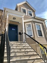 Building Photo - 631 Van Duzer St
